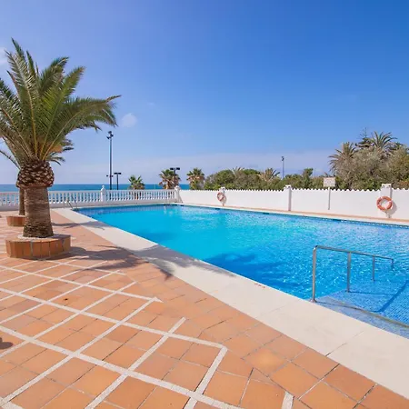 Sea Front Carvajal Apartment *